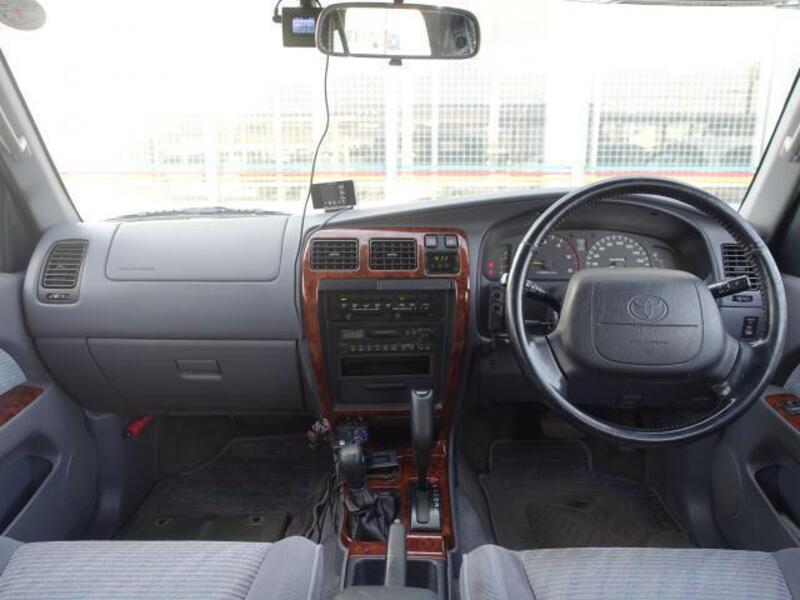HILUX SURF