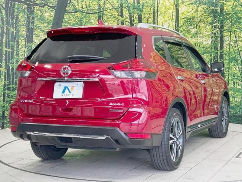 X-TRAIL