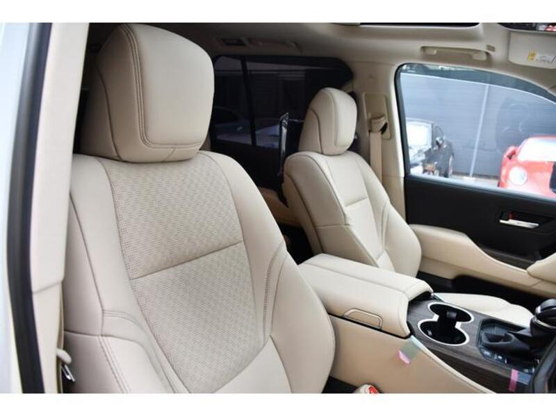 LAND CRUISER