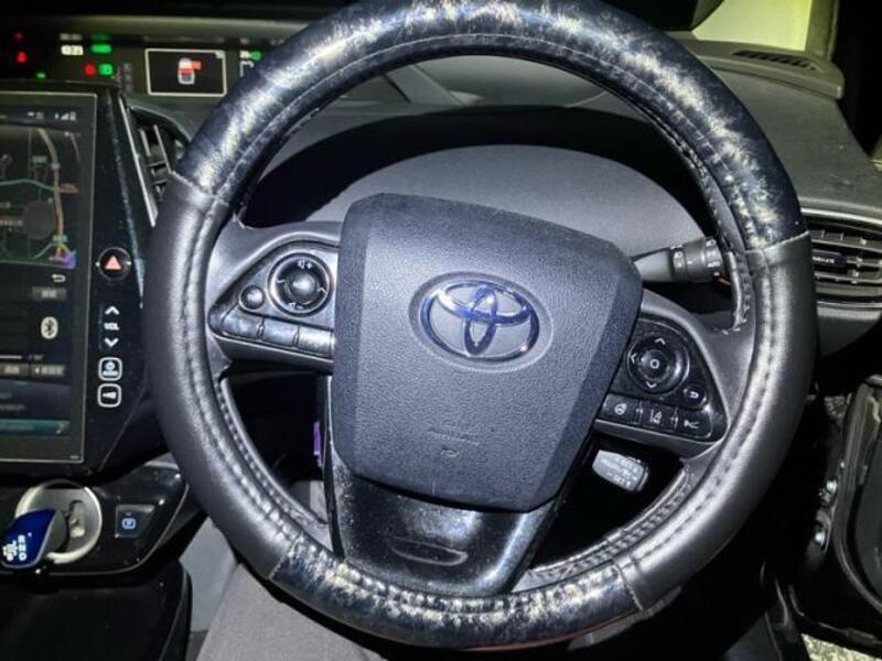 PRIUS PHV
