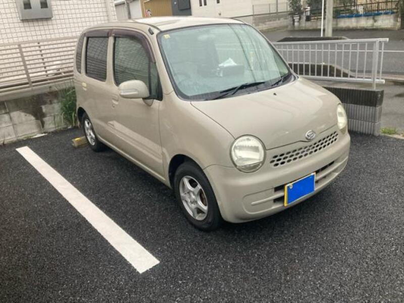 DAIHATSU MOVE LATTE