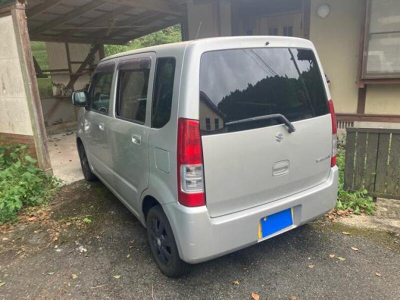WAGON R