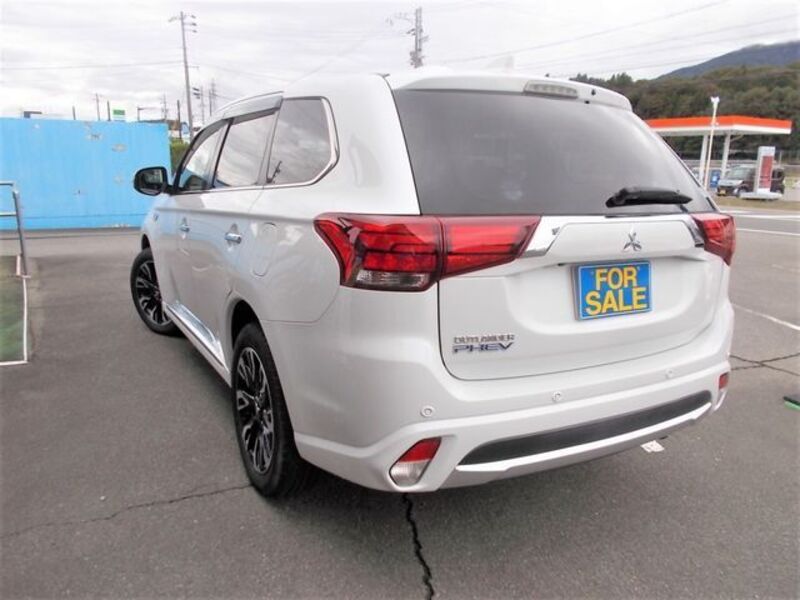 OUTLANDER PHEV