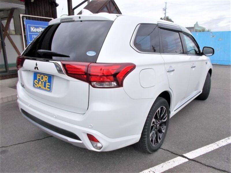 OUTLANDER PHEV