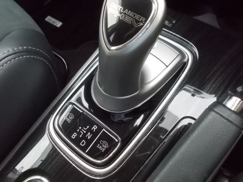 OUTLANDER PHEV