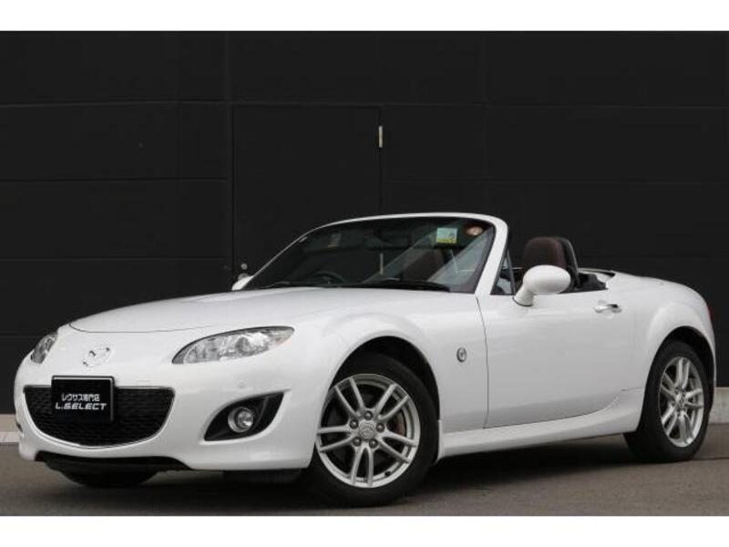 ROADSTER-0