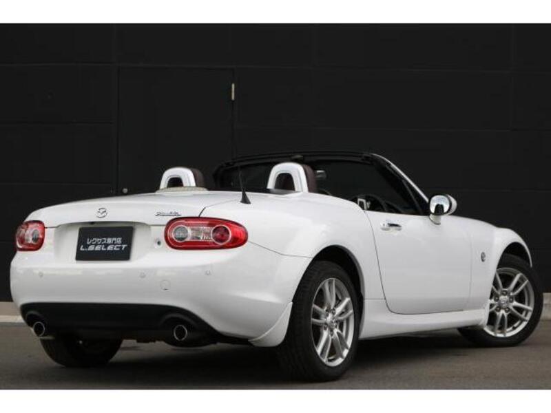 ROADSTER