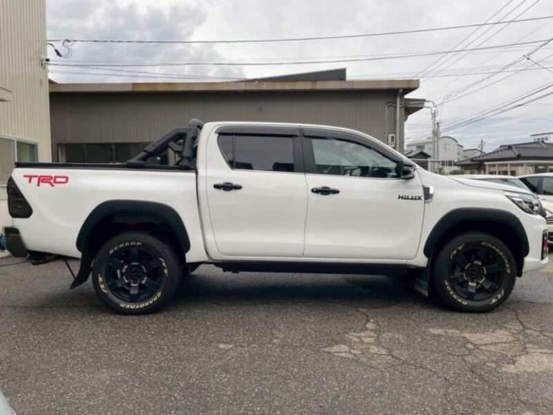 HILUX