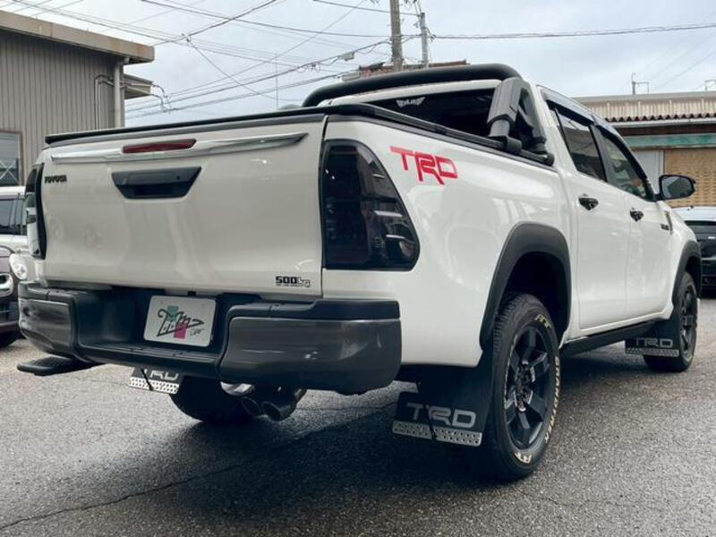 HILUX