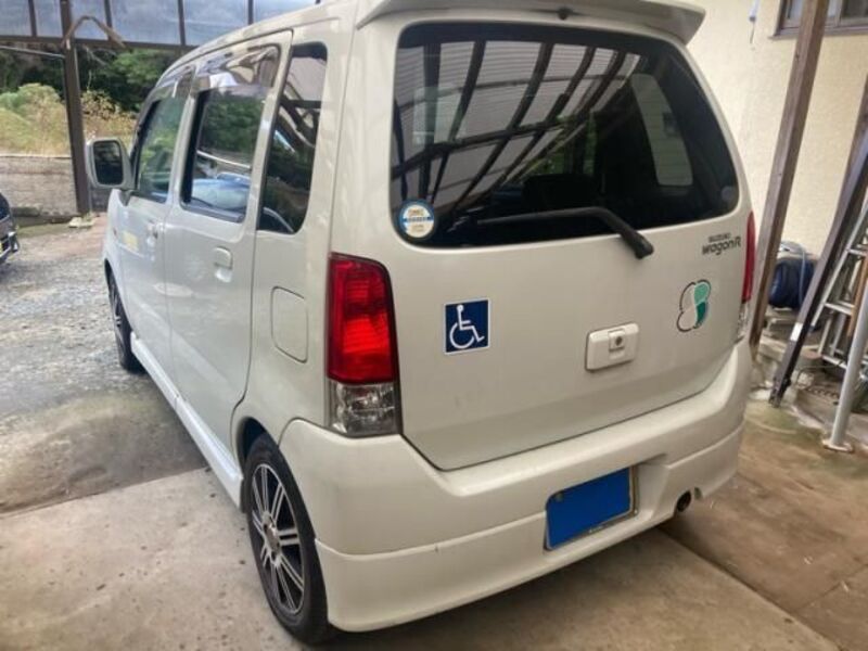 WAGON R