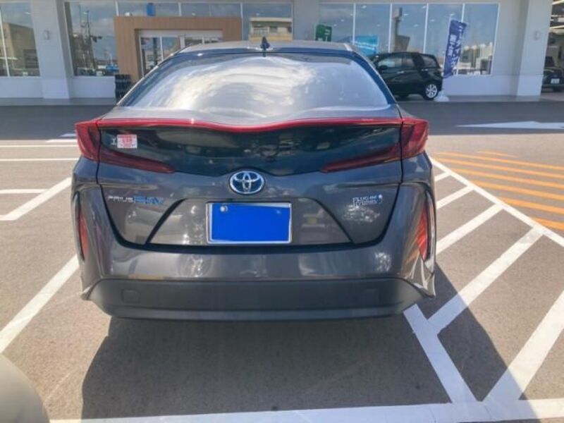 PRIUS PHV