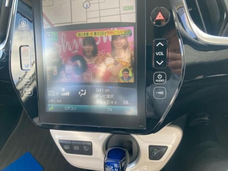 PRIUS PHV