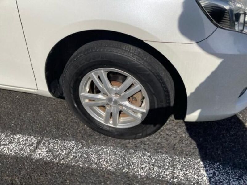COROLLA AXIO