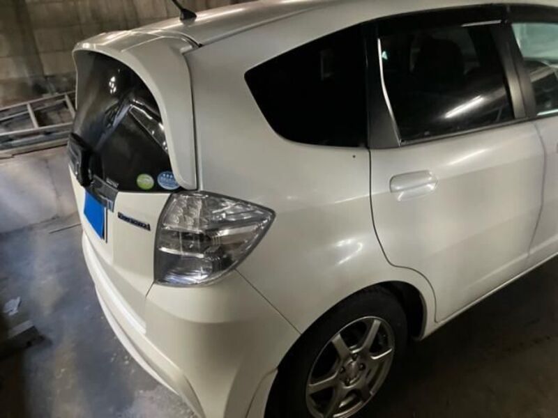 FIT HYBRID