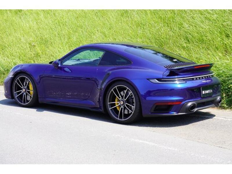 911