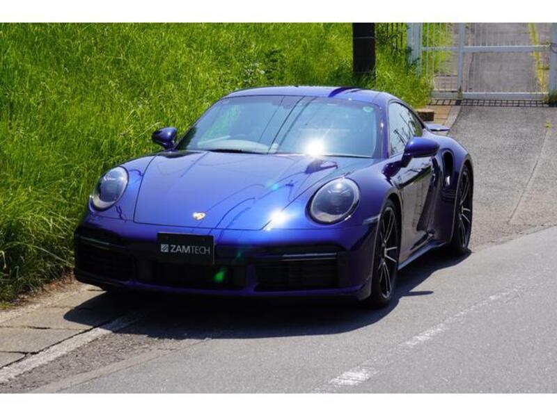 911