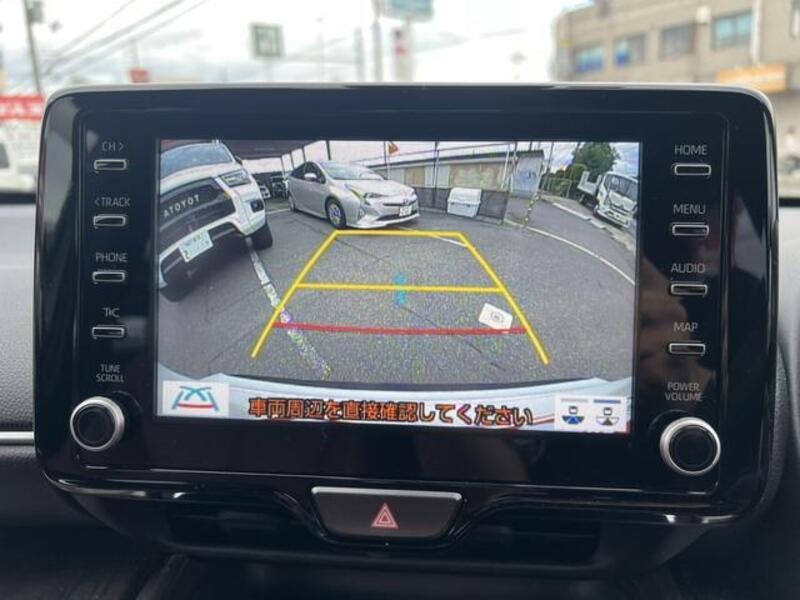 YARIS CROSS