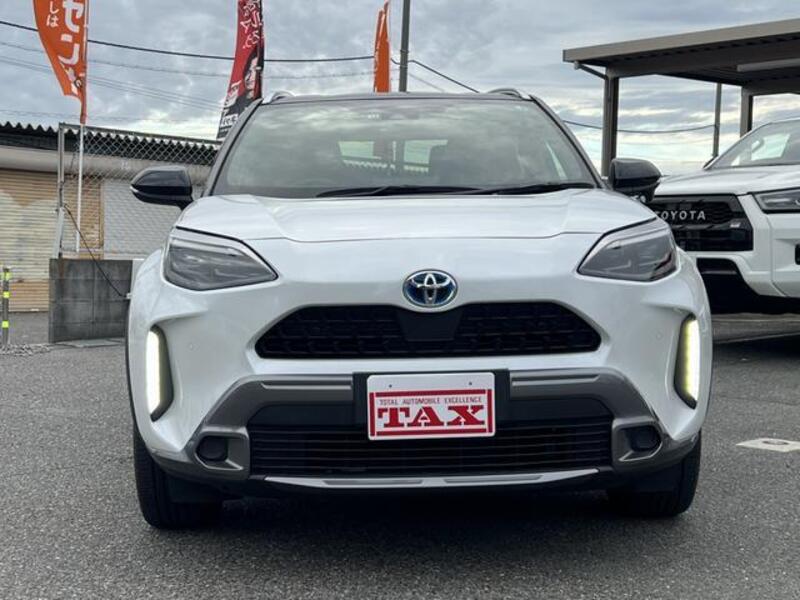 YARIS CROSS