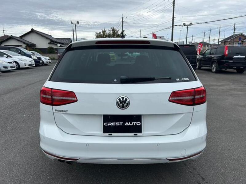 PASSAT VARIANT