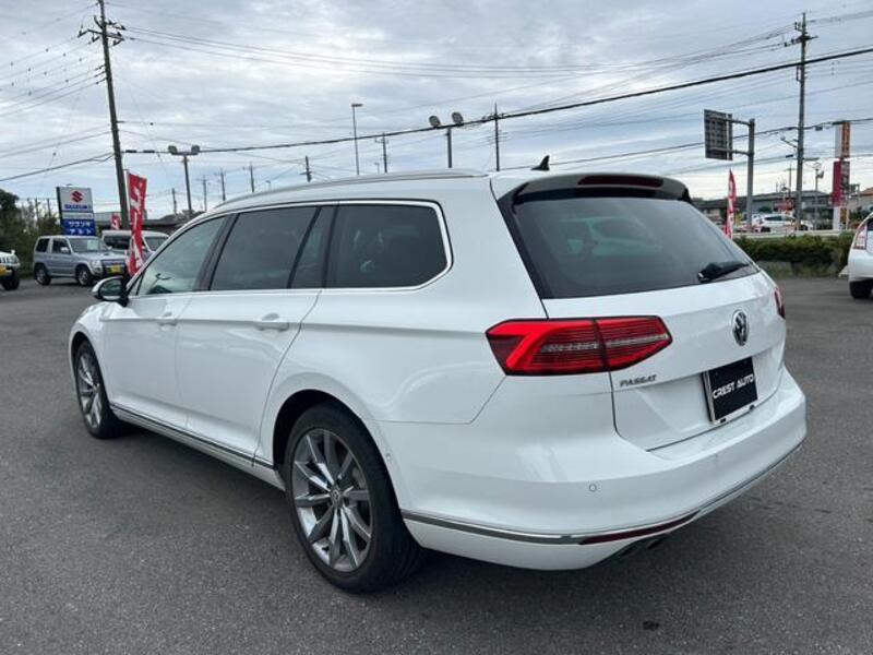 PASSAT VARIANT