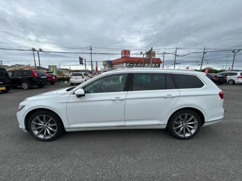 PASSAT VARIANT