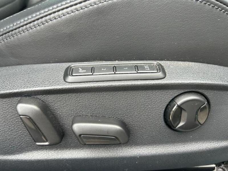 PASSAT VARIANT