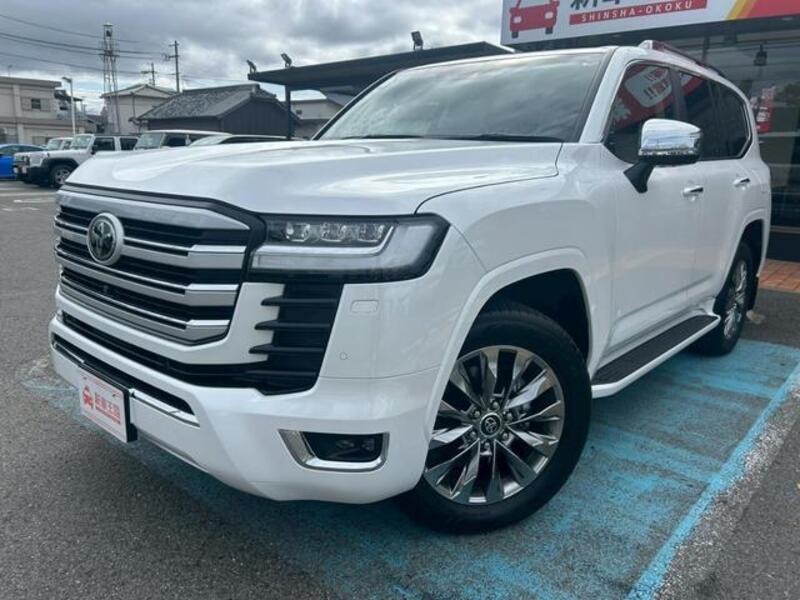 LAND CRUISER