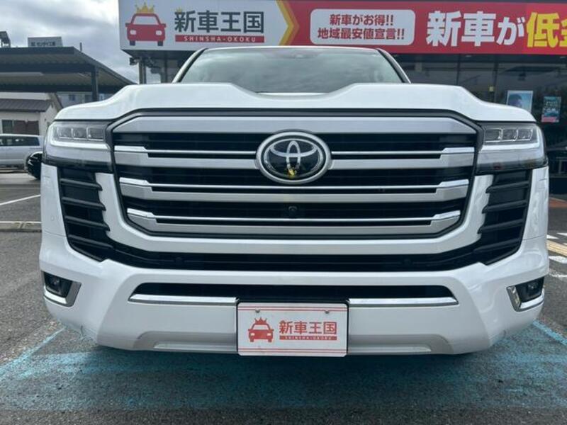 LAND CRUISER