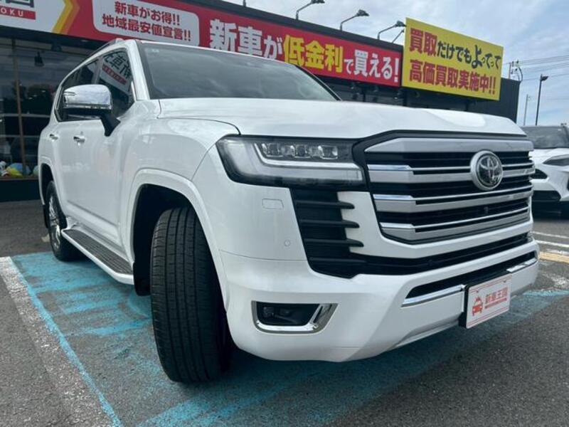 LAND CRUISER