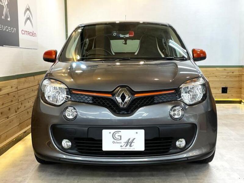 TWINGO
