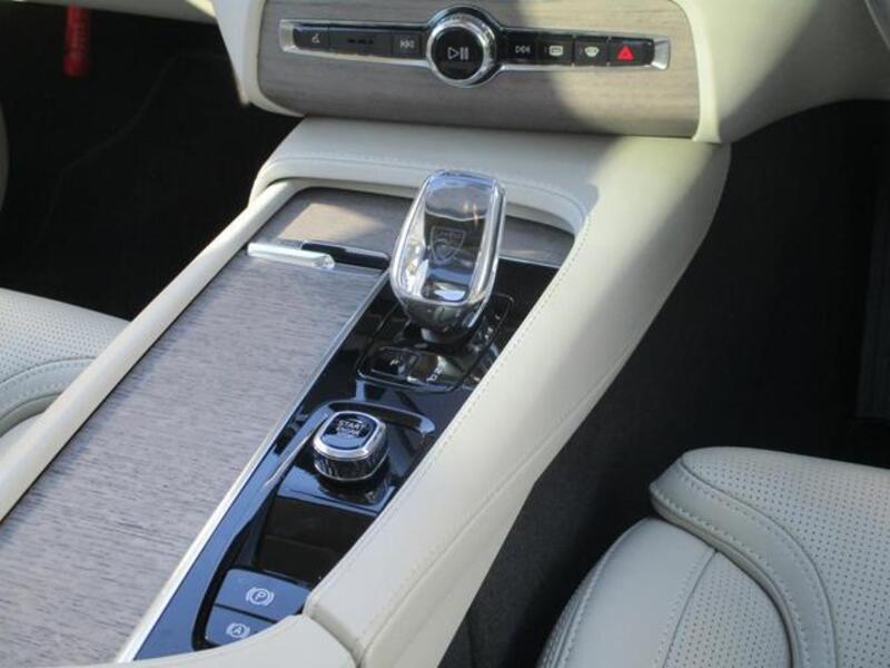 XC90