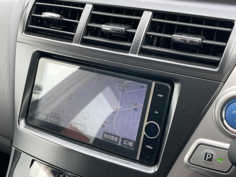 PRIUS ALPHA