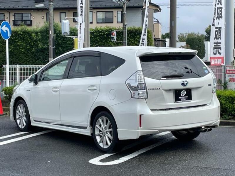 PRIUS ALPHA