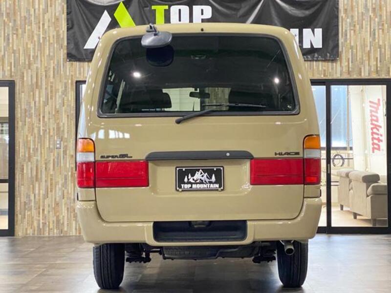 HIACE VAN