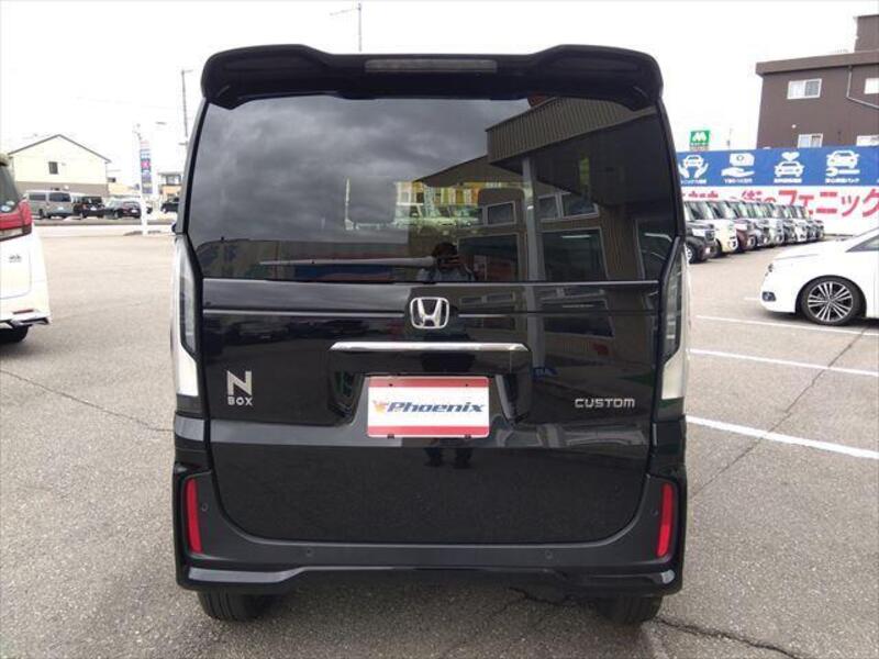 N BOX CUSTOM