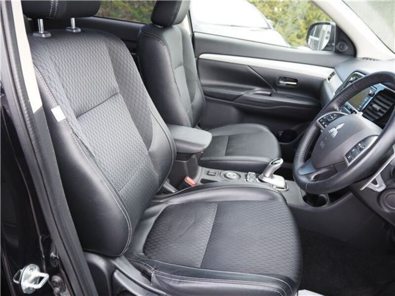 OUTLANDER PHEV
