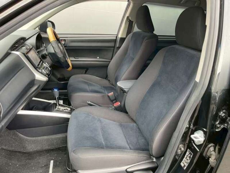 COROLLA FIELDER