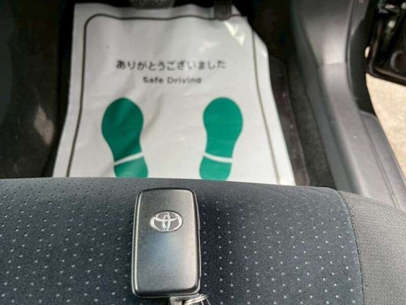 COROLLA FIELDER