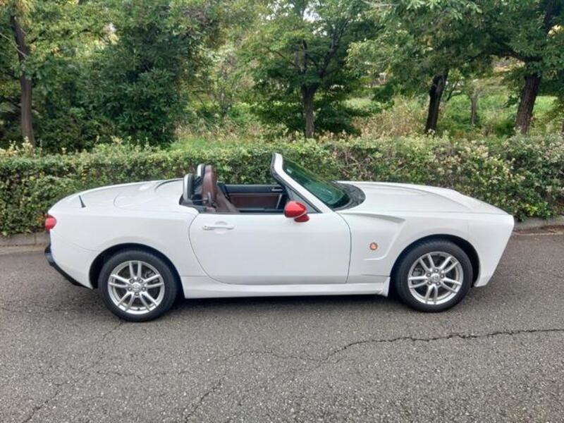 ROADSTER