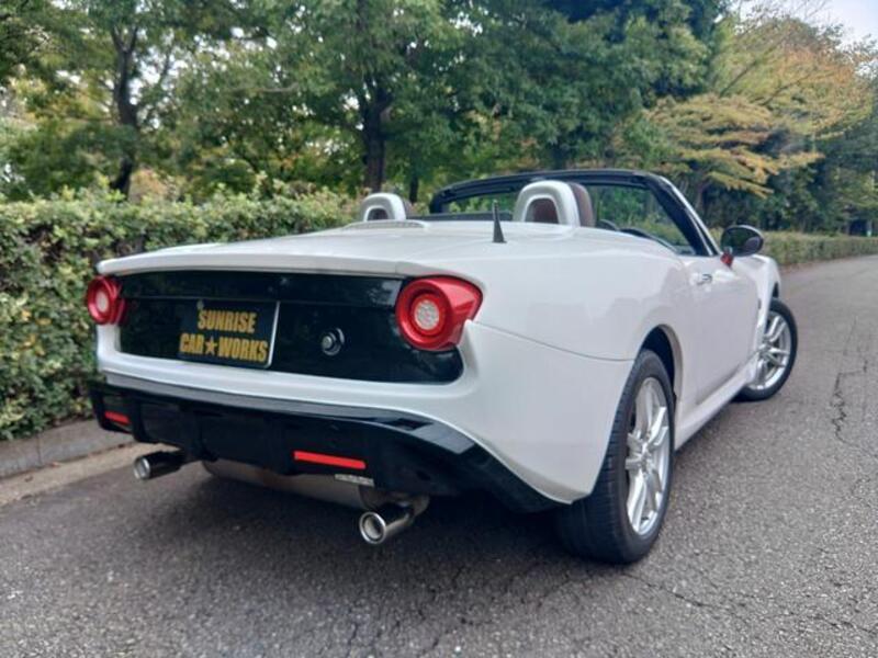 ROADSTER