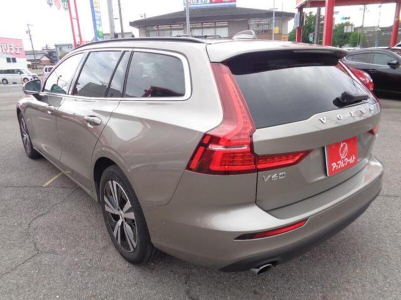 V60