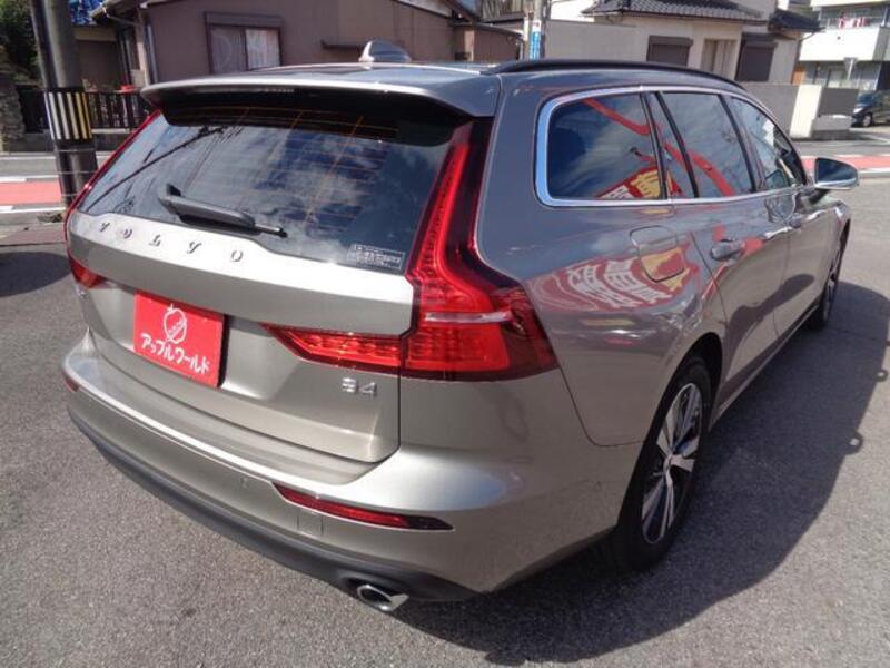 V60