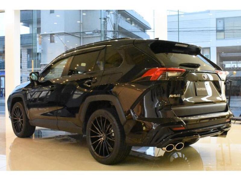 RAV4