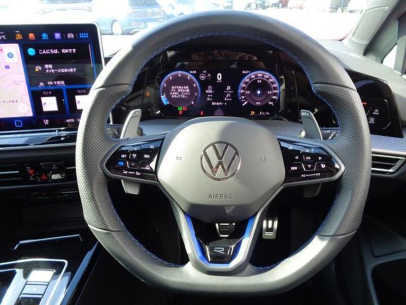 GOLF R