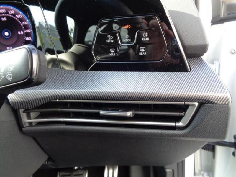GOLF R