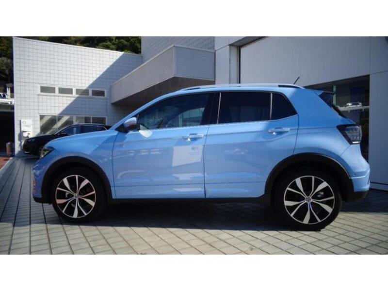 T CROSS