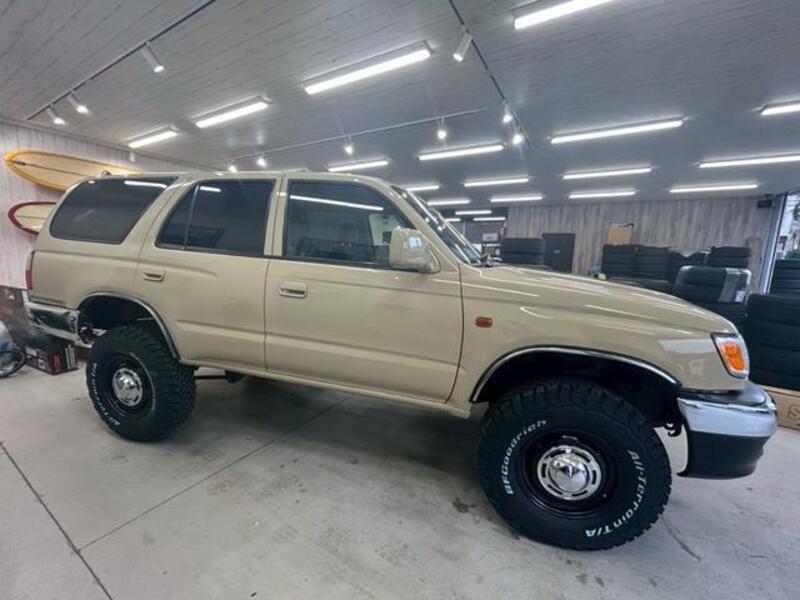 HILUX SURF