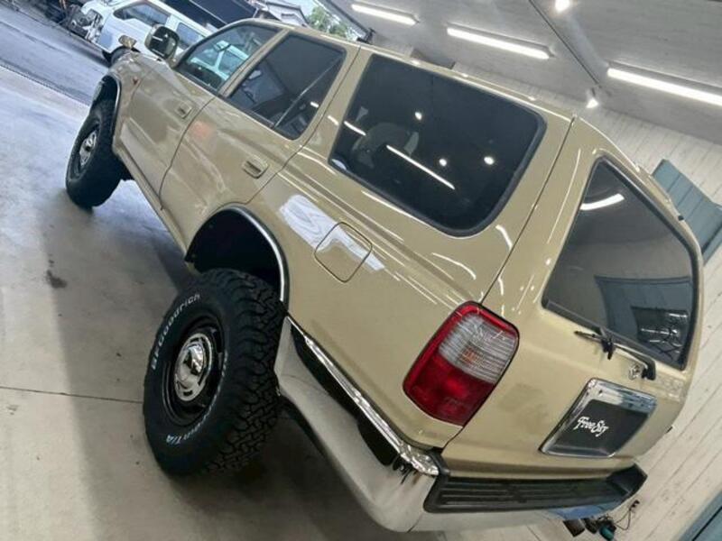 HILUX SURF