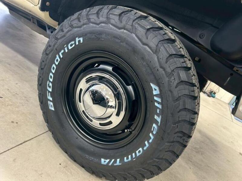 HILUX SURF