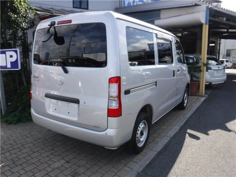 BONGO VAN